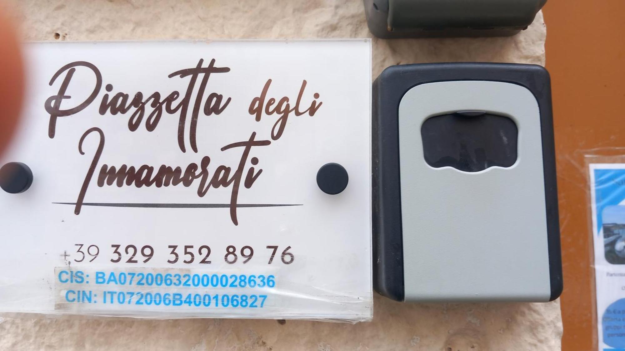 בארי Piazzetta Degli Innamorati מראה חיצוני תמונה